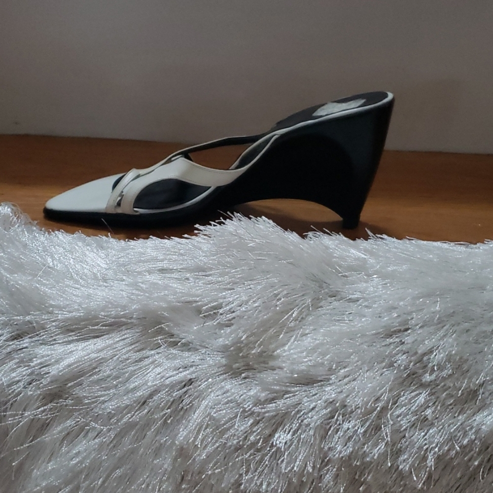Shoes - Picture 2 of 2